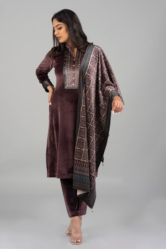 Velvet Kurti Suit with Printed Back & Dupatta – 3 Piece Set